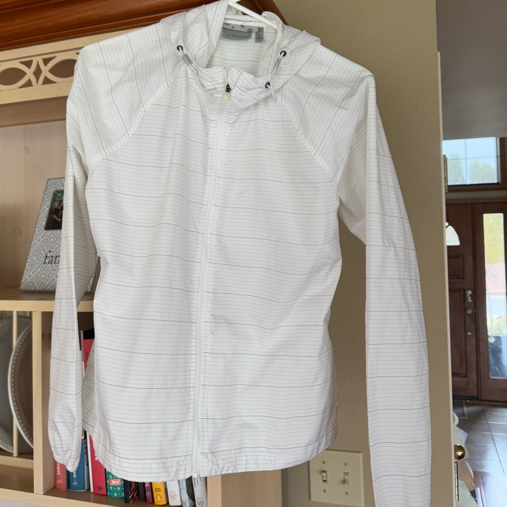 Athleta Like NEW Windbreaker